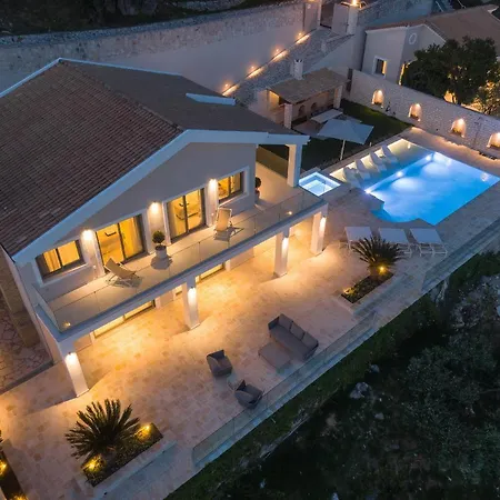 Villa - Mara