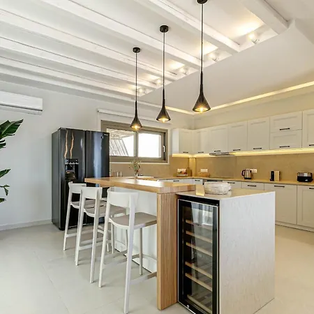 - Mara Villa