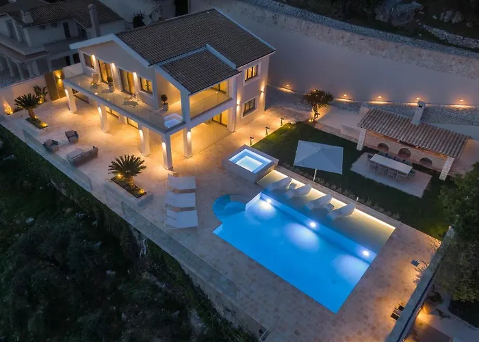 Villa - Mara *